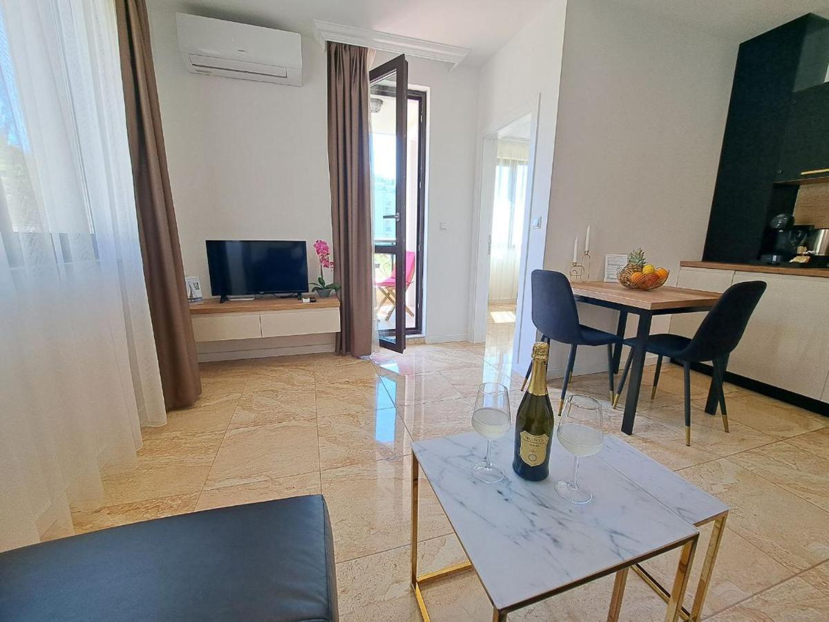 Onyx 2 Private Apartments Свети-Влас Экстерьер фото
